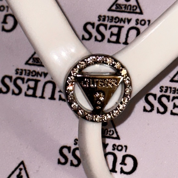 GUESS SIGNATURE LOGO FLIP FLOPS WOMENS WHITE FLUP FLOPS - Picture 5 of 10